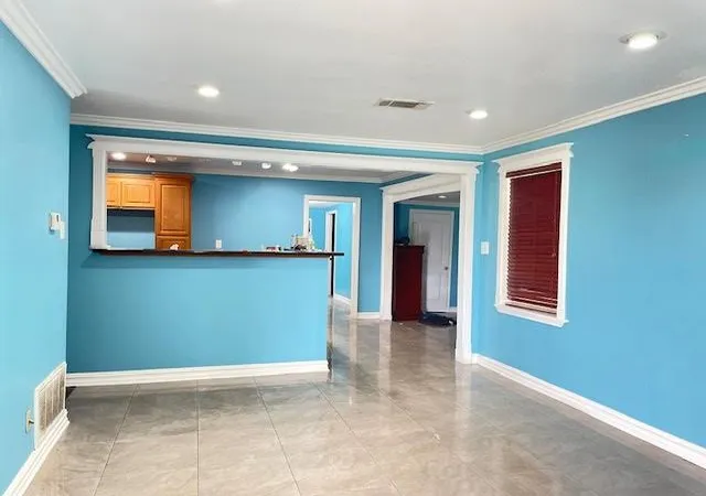 5th image of 12 Gretna Blvd, Gretna, LA 70053 | MLS# 2550119