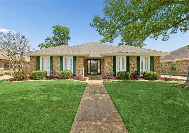Homes for sale in Destrehan, LA | 130 Melrose Dr, Destrehan, LA 70047 | MLS# 2550708