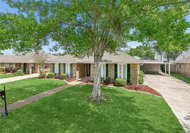 Homes for sale in Destrehan, LA | 130 Melrose Dr, Destrehan, LA 70047 | MLS# 2550708