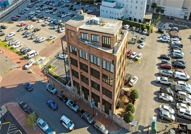 1st image of 208 Bienville St #5, New Orleans, LA 70130 | MLS# 2550202