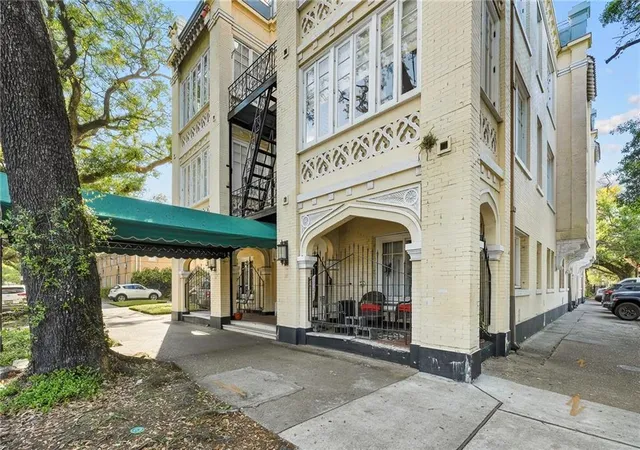 2nd image of 2801 St Charles Ave #106g, New Orleans, LA 70115 | MLS# 2551003
