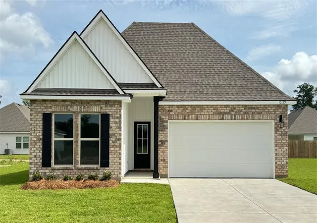 Photo 1 of Sale Pending at 10129 Pearl Ln, Tickfaw, LA 70466 | MLS# 2551148 | Listing updated on 2026-07-10