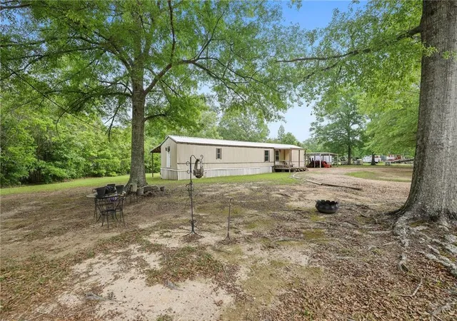 Homes for sale in Springfield, LA | 16520 Pine Ln, Springfield, LA 70462 | MLS# 2551064