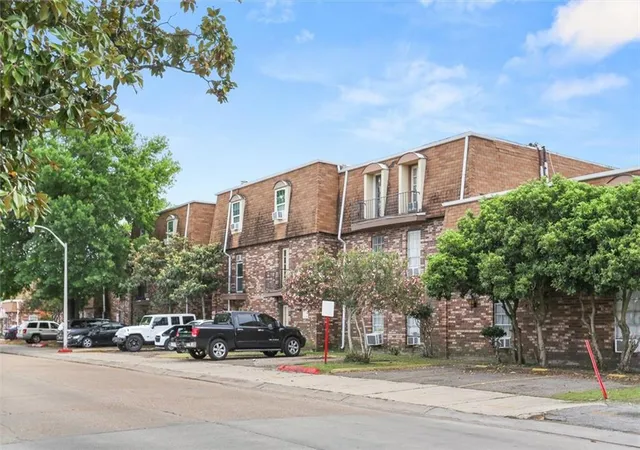 Homes for sale in Metairie, LA | 6220 Riverside Dr #559, Metairie, LA 70003 | MLS# 2551160