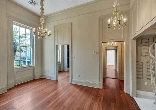 5th image of 740 Esplanade Ave, New Orleans, LA 70116