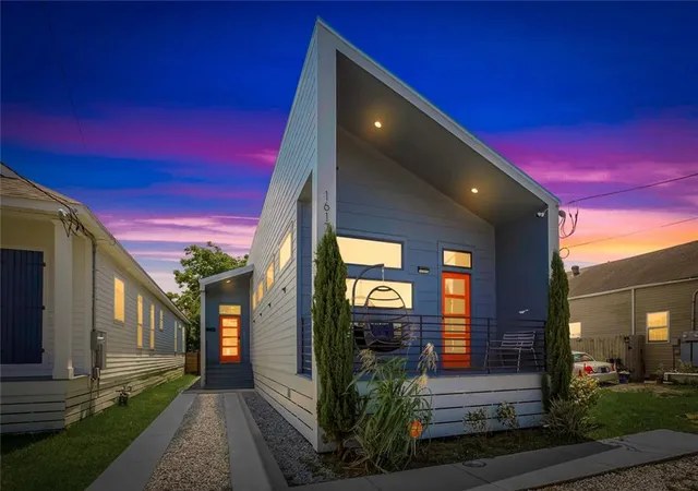 2nd image of 1617 Arts St, New Orleans, LA 70117 | MLS# 2550789