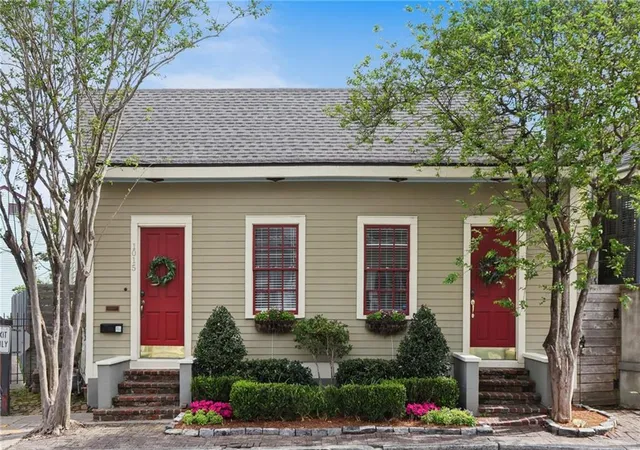 1st image of 1015 Felicity St, New Orleans, LA 70130 | MLS# 2550263