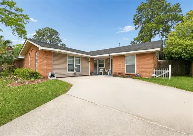 2nd image of 5700 Albany St, New Orleans, LA 70131 | MLS# 2550232