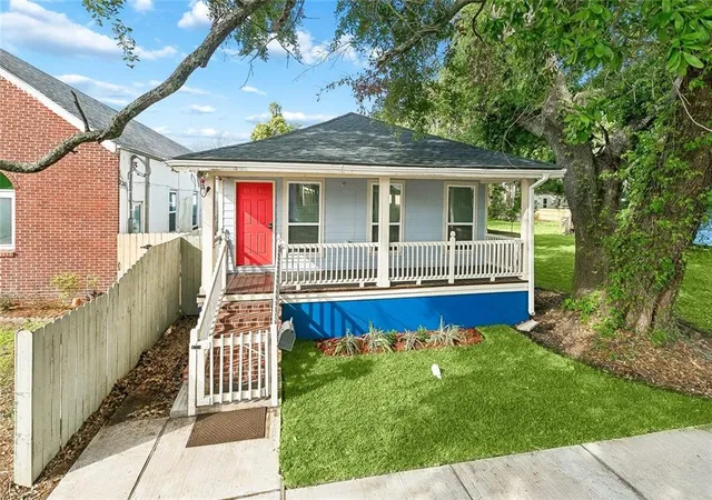 2nd image of 9012 Hickory St, New Orleans, LA 70118 | MLS# 2551217