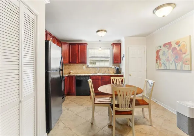 5th image of 3013 Ridgelake Dr #203, Metairie, LA 70002 | MLS# 2550196