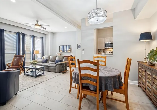 2nd image of 333 Julia St #520, New Orleans, LA 70130 | MLS# 2551638