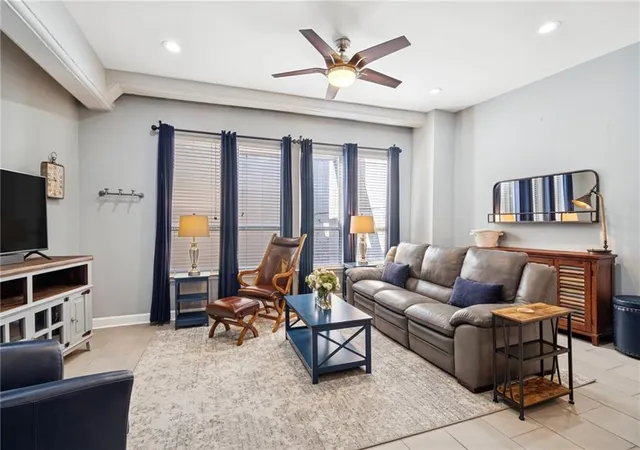 3rd image of 333 Julia St #520, New Orleans, LA 70130 | MLS# 2551638