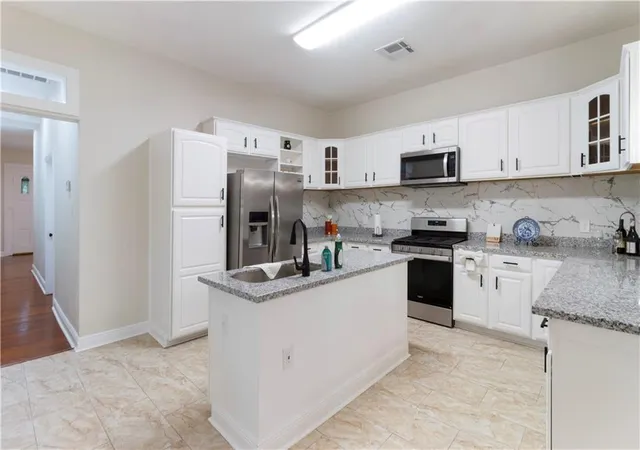 5th image of 838 Jefferson St, Gretna, LA 70053 | MLS# 2551805
