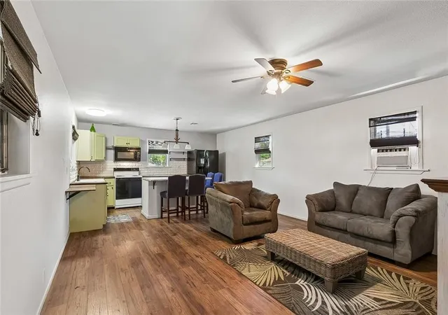 Photo 3 of Single family home for sale at 541 Matthew St, Lafitte, LA 70067 | MLS# 2551857 | Listing updated on 2026-09-30