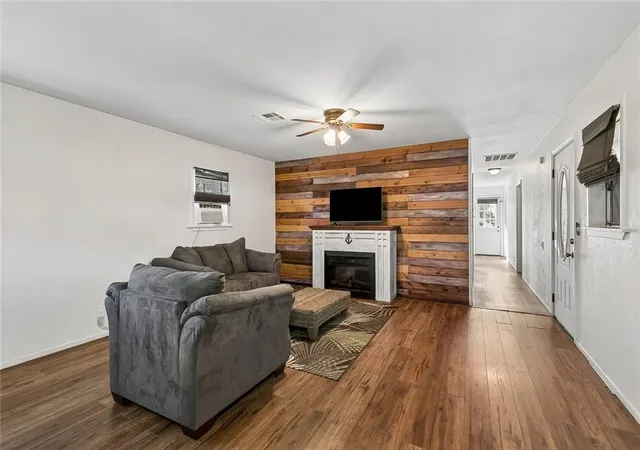 Photo 3 of Single family home for sale at 541 Matthew St, Lafitte, LA 70067 | MLS# 2551857 | Listing updated on 2026-09-30