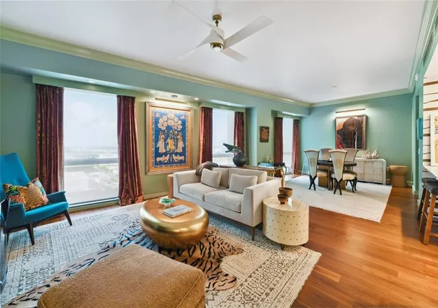 3rd image of 2 Canal St #1901, New Orleans, LA 70130 | MLS# 2551770