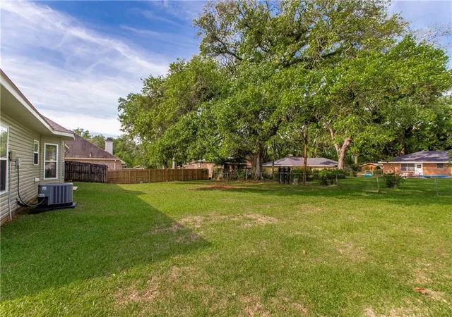 Homes for sale in Ponchatoula, LA | 344 Silverstone Cir, Ponchatoula, LA 70454 | MLS# 2551951