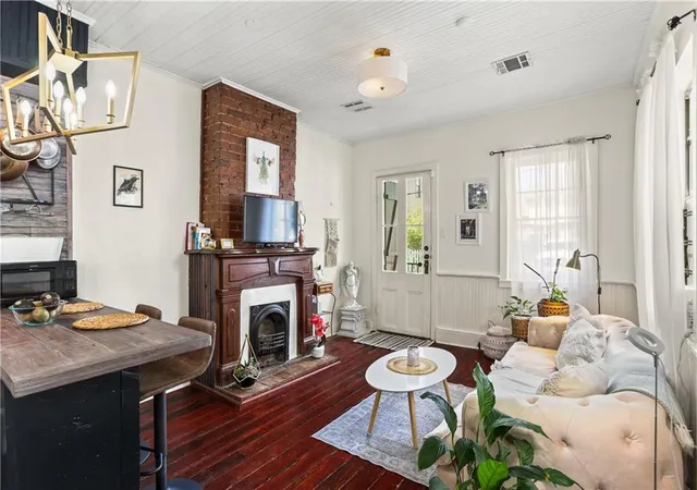 4th image of 1510 12 Euterpe St, New Orleans, LA 70130 | MLS# 2551997