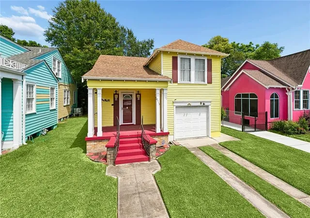 Photo 1 of Single family home for sale at 4115 Clermont Dr, New Orleans, LA 70122 | MLS# 2552117 | Listing updated on 2026-04-28