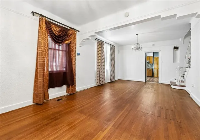 Photo 3 of Single family home for sale at 4115 Clermont Dr, New Orleans, LA 70122 | MLS# 2552117 | Listing updated on 2026-04-28