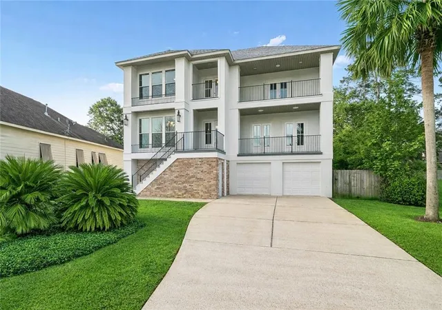 2nd image of 378 Marina Blvd, Mandeville, LA 70471 | MLS# 2543518