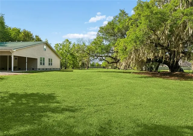 2nd image of 2101 Kings Ct, Saint Bernard, LA 70085 | MLS# 2552172