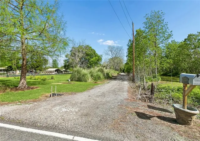 3rd image of 2101 Kings Ct, Saint Bernard, LA 70085 | MLS# 2552172