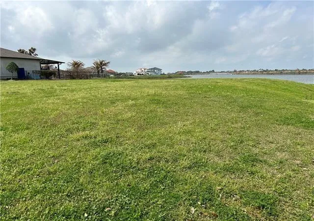 Photo 1 of Land for sale at S Lakeshore Blvd, Slidell, LA 70461 | MLS# 2552390 | Listing updated on 2026-09-01