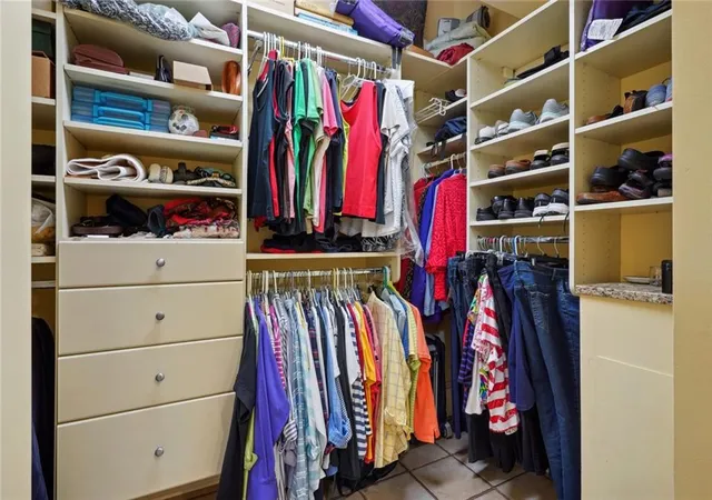 5th image of 525 Governor Nicholls St, New Orleans, LA 70116