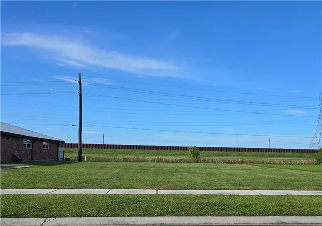 Homes for sale in Chalmette, LA | 4032 Hamlet Pl, Chalmette, LA 70043 | MLS# 2551806