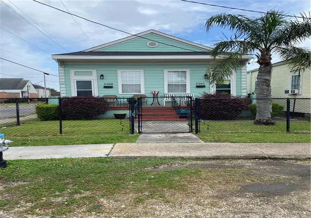 3rd image of 2200 02 Annette St, New Orleans, LA 70119 | MLS# 2552466
