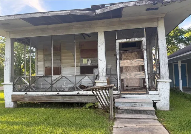 1st image of 2005 Fairchild St, Baton Rouge, LA 70807 | MLS# 2551827