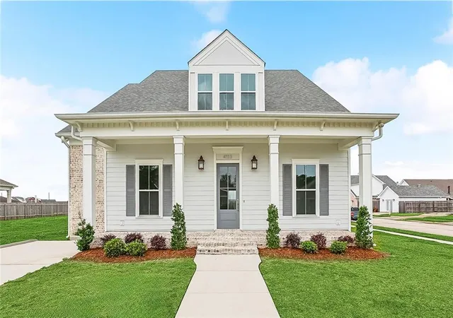 Homes for sale in Kenner, LA | 4123 St Elizabeth Dr, Kenner, LA 70065 | MLS# 2552382