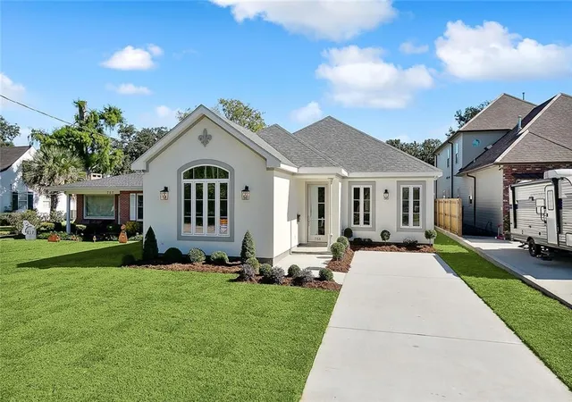 1st image of 753 Jefferson Heights Ave, New Orleans, LA 70121 | MLS# 2552480