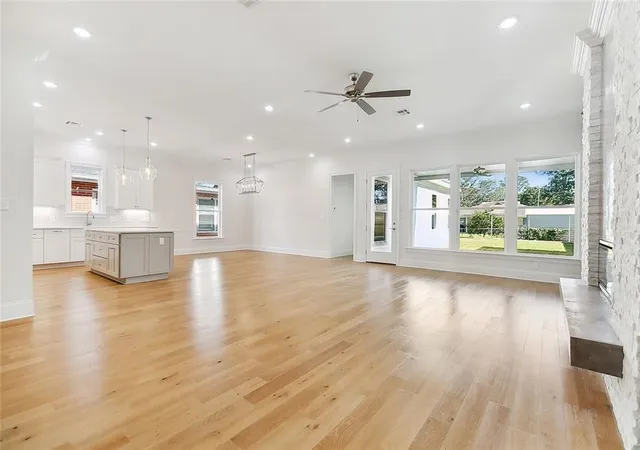 3rd image of 753 Jefferson Heights Ave, New Orleans, LA 70121 | MLS# 2552480