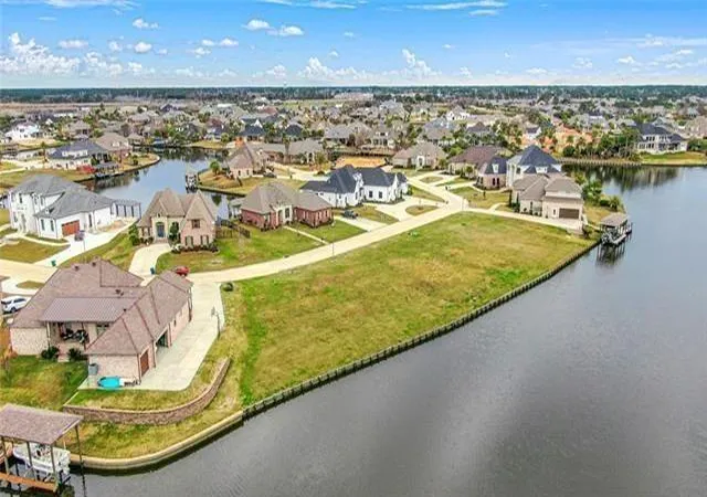 2nd image of 460 San Cristobal Ct, Slidell, LA 70458 | MLS# 2552321
