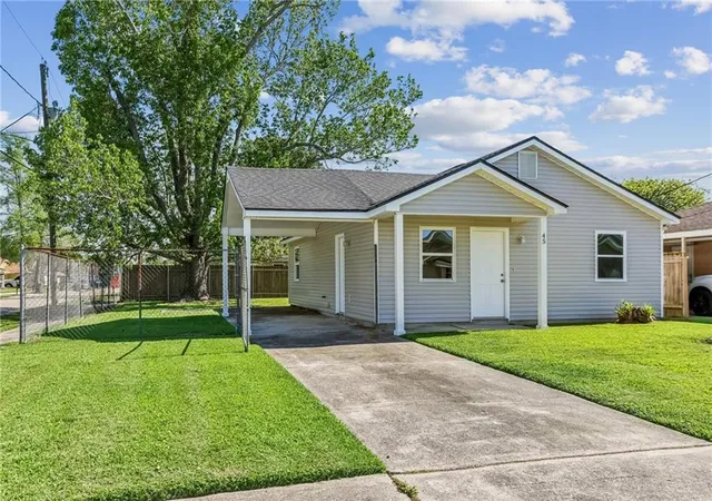 Homes for sale in Waggaman, LA | 45 Imogene St, Waggaman, LA 70094 | MLS# 2552266