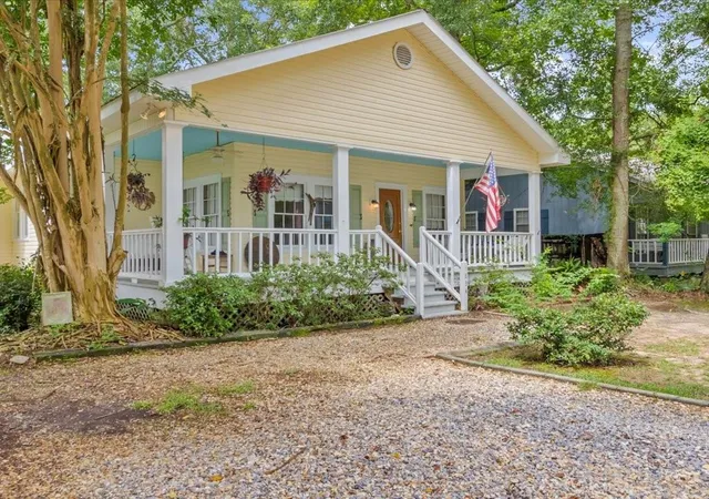 2nd image of 1834 America St, Mandeville, LA 70448 | MLS# 2552721