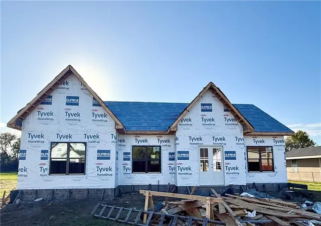 1st image of 526 Nel Ct, Gretna, LA 70056 | MLS# 2542659