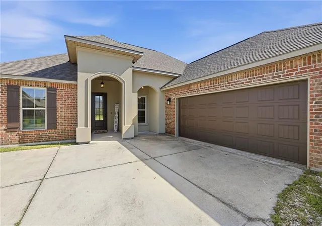 2nd image of 20291 Long Lake Dr, Hammond, LA 70403 | MLS# 2548906