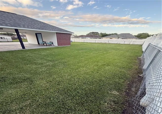 13th image of 312 S Oleana Dr, Gonzales, LA 70707 | MLS# 2550870