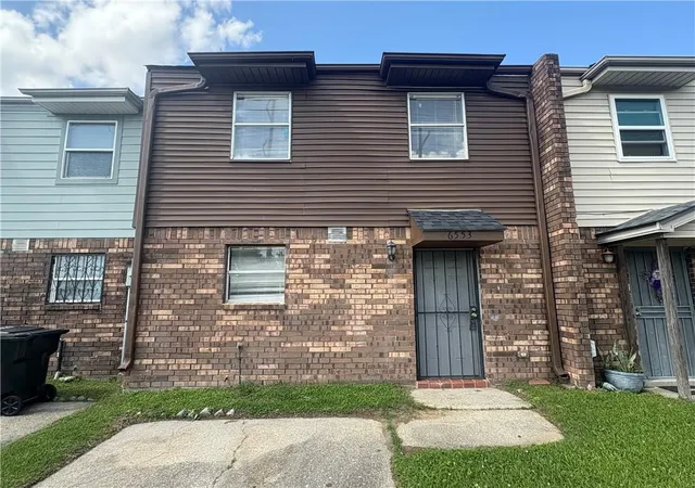 Townhouse for sale at 6553 Dwyer Rd, New Orleans, LA 70126 | MLS# 2552846