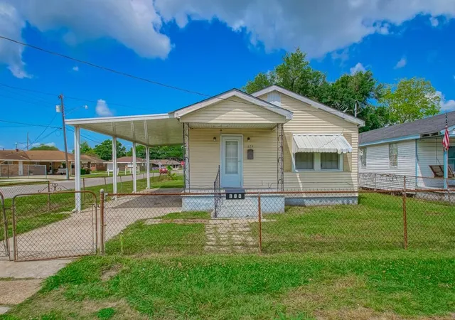 1st image of 674 Bertucci St, Marrero, LA 70072 | MLS# 2552657