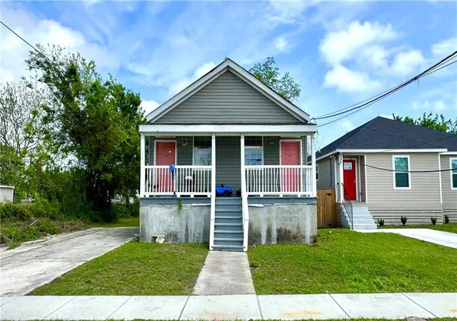 Homes for sale in New Orleans, LA | 4921 Eastview Dr, New Orleans, LA 70126 | MLS# 2552830