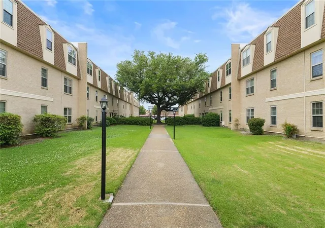 1st image of 2724 Whitney Pl #330, Metairie, LA 70002 | MLS# 2552884