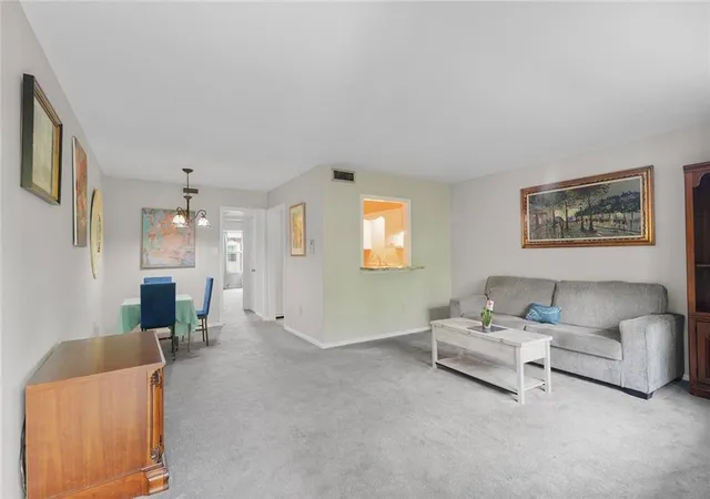 5th image of 2724 Whitney Pl, Metairie, LA 70114