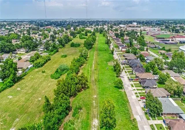 4th image of 1003 E St Bernard Hwy, Chalmette, LA 70043 | MLS# 2552222