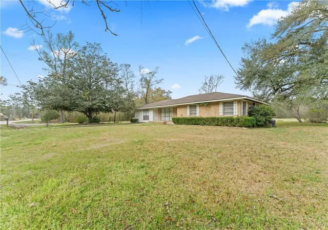Photo 2 of Single family home for sale at 40055 N Thibodeaux Rd, Ponchatoula, LA 70454 | MLS# 2553090 | Listing updated on 2026-08-27