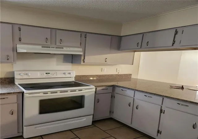 Listing Photo 3 - Condo for sale in building located at 117 J (a & B) St, Belle Chasse, LA 70037