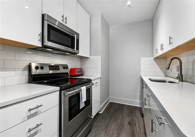 4th image of 1111 Tulane Ave #304, New Orleans, LA 70112 | MLS# 2553136
